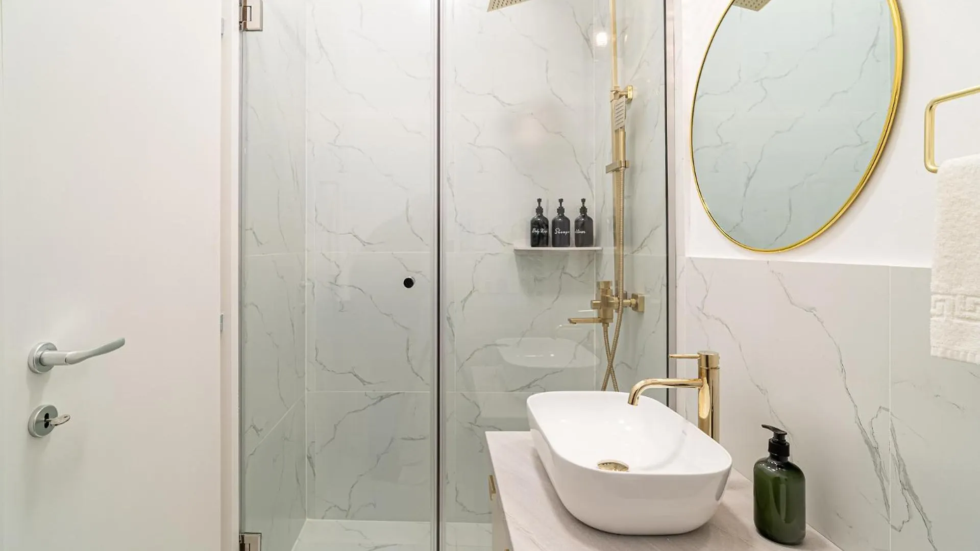 Lejlighed Loggia & Luxe 5Br Penthouse In Universitatii Area Bukarest