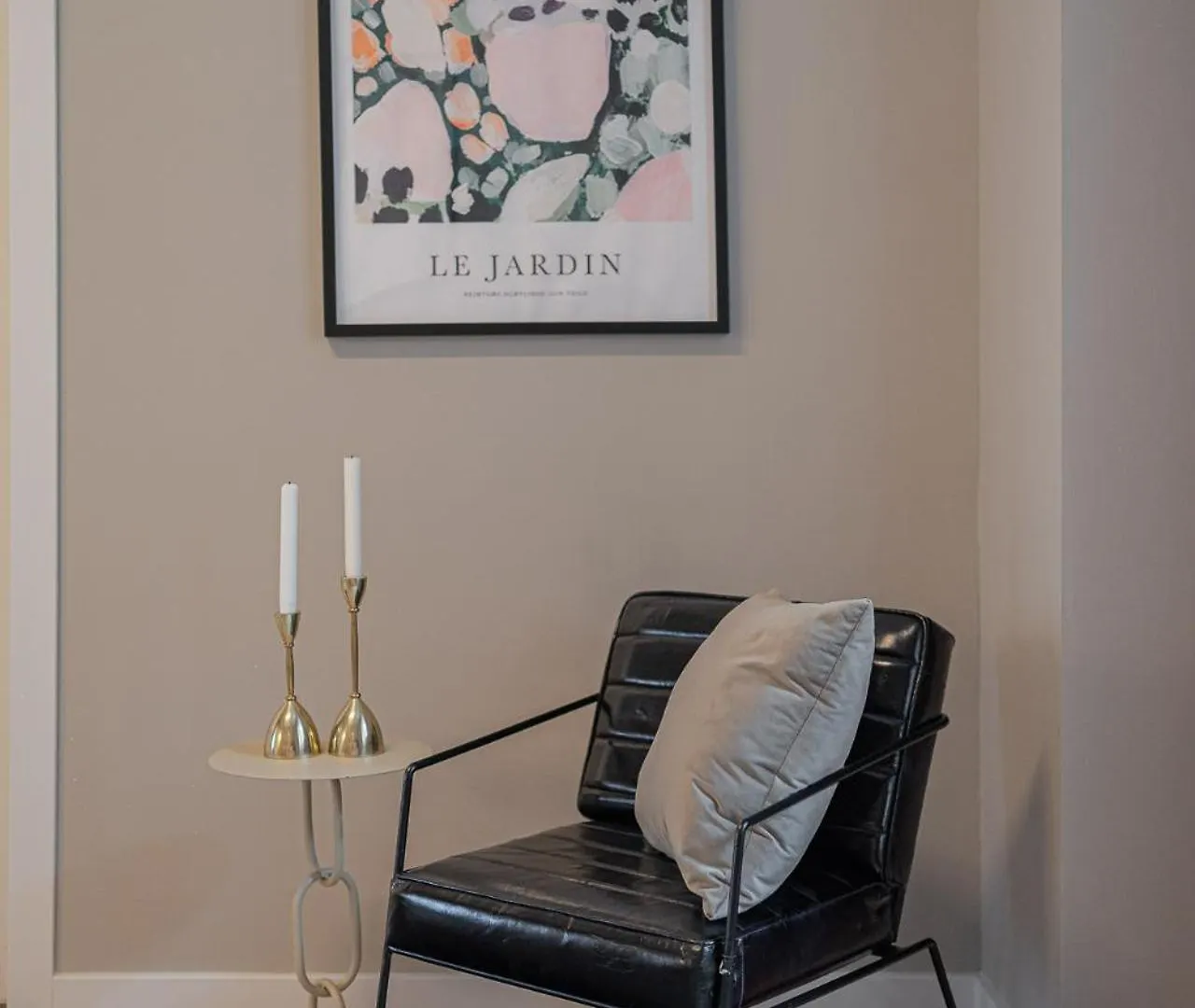 Loggia & Luxe 5Br Penthouse In Universitatii Area Bukarest