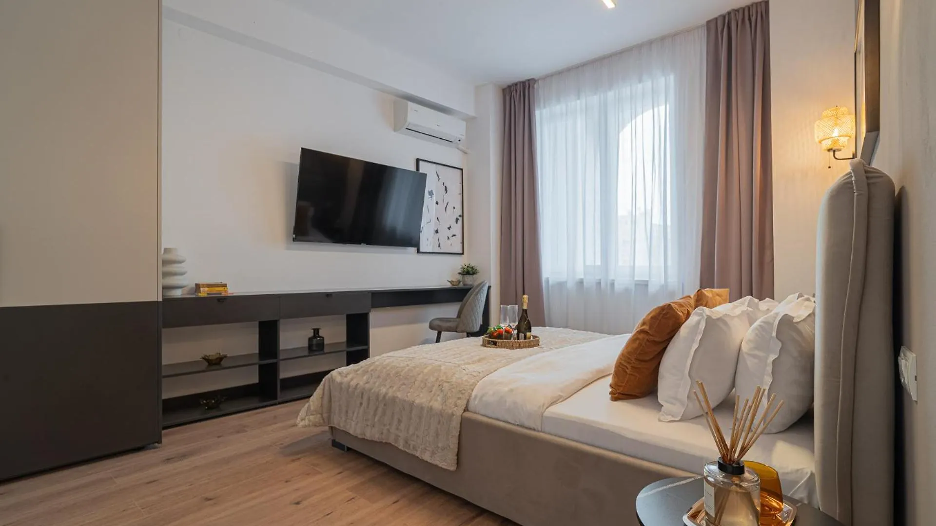 Lejlighed Loggia & Luxe 5Br Penthouse In Universitatii Area Bukarest Rumænien